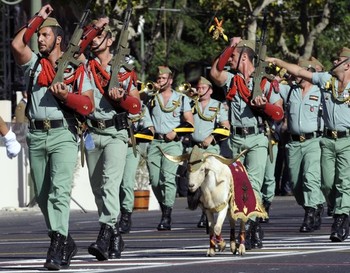 Испанские легионеры на параде в Мадриде