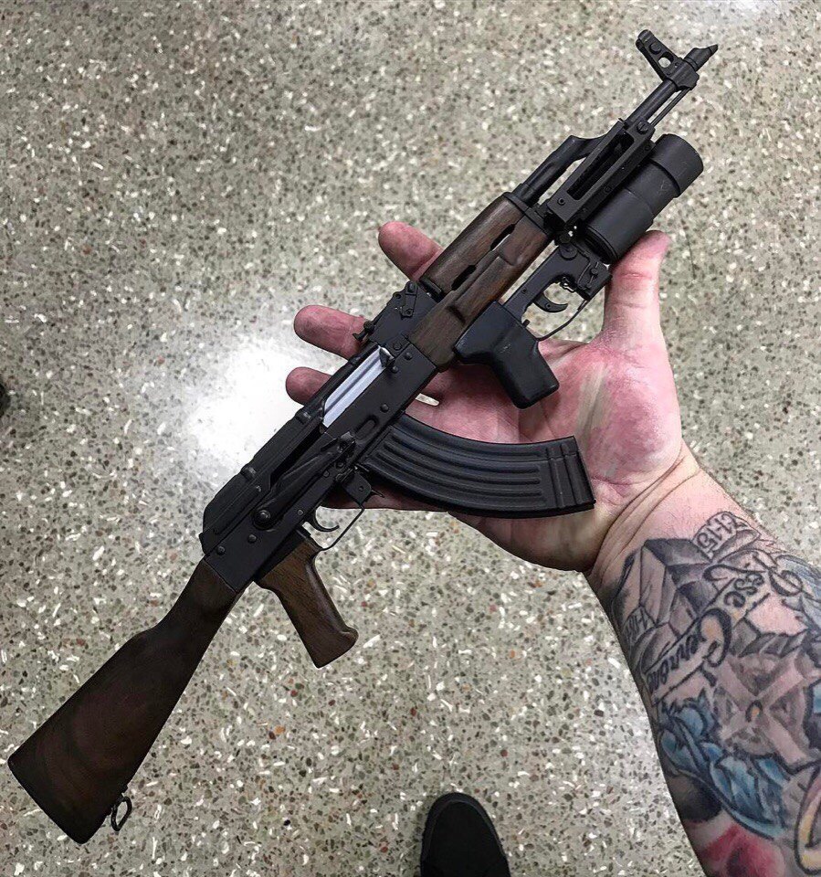 Мини ак 47. Мини ак 47. Mini ak 47. Мини ак47 релки из пупг. Миниатюрные модели огнестрельного оружия.